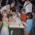 Bildhauerin bietet Modellierkurs an zu mythischen Tieren | Lindenauer Nacht am 21. Mai 2011. Foto: Christina Wei�