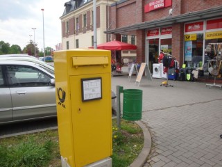 LVZ-Artikel: Leutzsch - Briefkästen entfernt | Der alte Briefkasten an neuem Platz in den Leutzsch Arkaden / Foto: Enrico Engelhardt