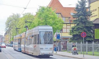 Klinikum erhält doch neue Haltestelle | Die Haltestelle am Diakonissenkrankenhaus soll behindertengerecht ausgebaut werden / Foto:  W. Zeyen