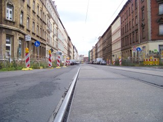 Bildinhalt: Aufteilung des Straßenraumes muss sich an städtebaulichen Zielen orientieren | Im Leutzscher Teil der GSS ist noch viel zu tun / Foto: Enrico Engelhardt