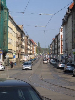 ADFC fordert Radstreifen und breite Gehwege | Georg-Schwarz-Straße stadtauswärts  / Foto: Daniela Nuß